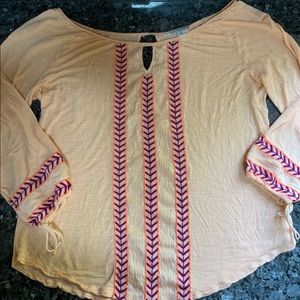 American Eagle 3/4 Sleeve Detail Shirt